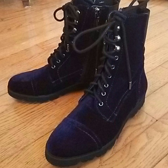 Donald J. Pliner Shoes - NWOT  DONALD J PLINER VELVET COMBAT BOOT